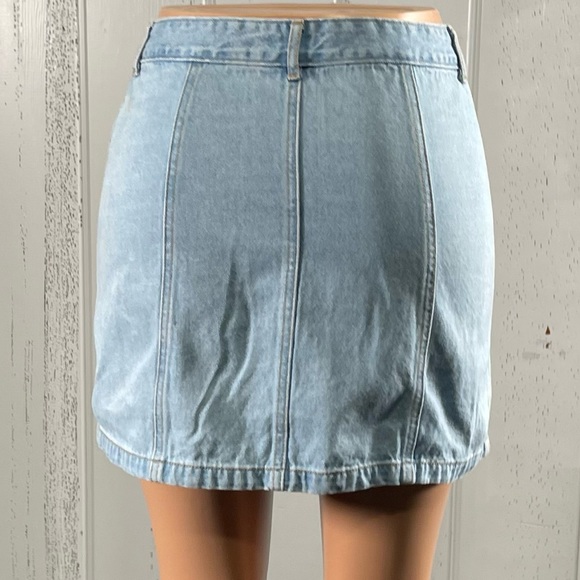 *Forever 21 Women's Denim Button Down Mini Skirt Sz M - Picture 6 of 11